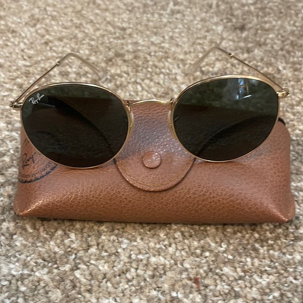 Worn once! Ray ban sunglasses!